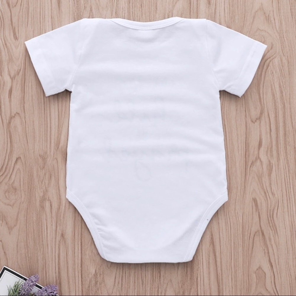 ❤️Sold❤️Graphic Unisex Baby Onesie 6 mth - Picture 6 of 6